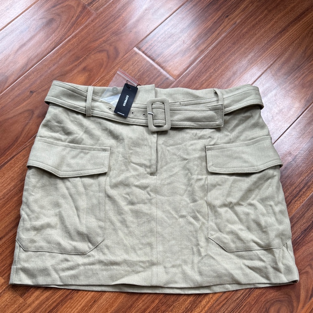 NWT Express skirt, woman’s size 14